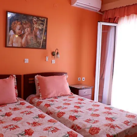 Dyonisis Holiday home *
